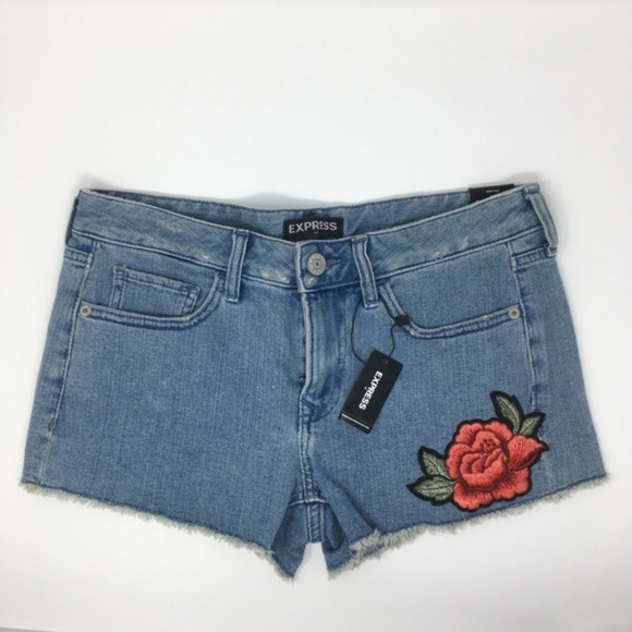 EXPRESS Distressed Fray Hem Denim Jean Shorts Rose Size 4 - Picture 2 of 11